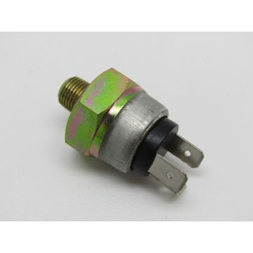 Interrupteur pour feu stop, hydraulique (3-pôles) M10 x 1